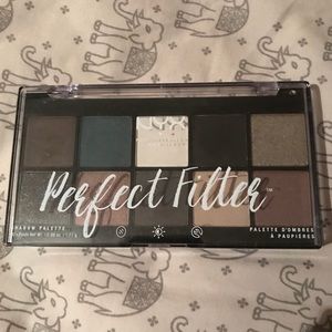 NYX Gloomy Days Eyeshadow Palette